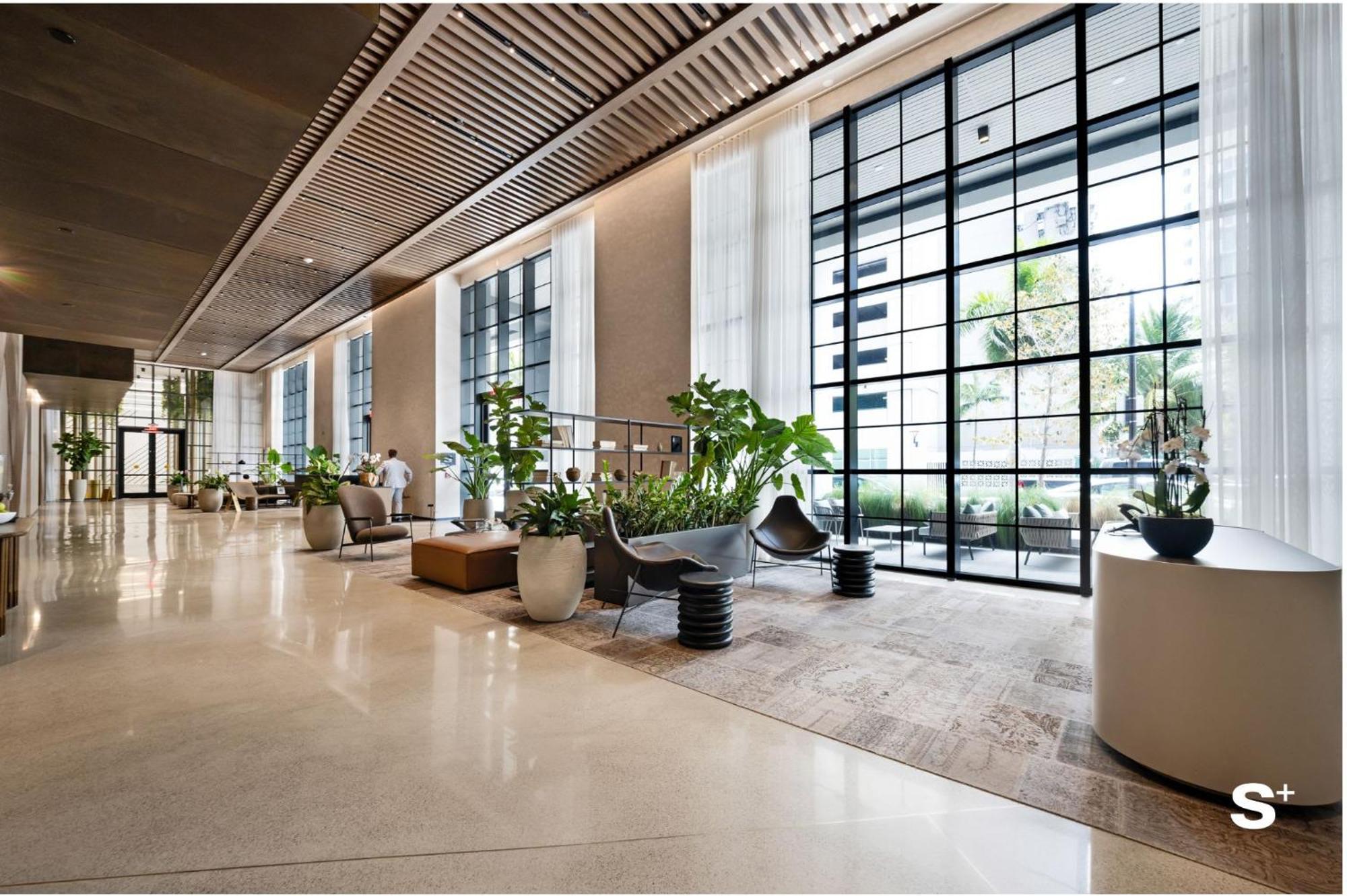 Modern In Downtown With Stunning Views * Miami
